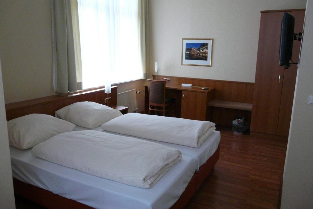 Traveller Hotel Lubeck Room photo
