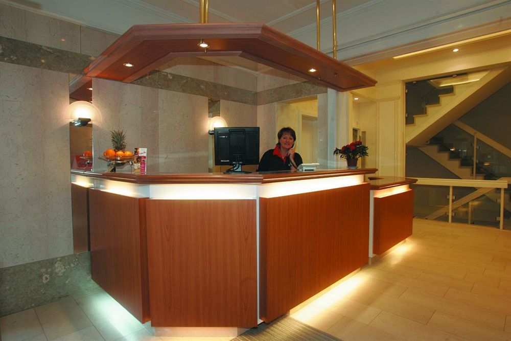 Traveller Hotel Lubeck Exterior photo