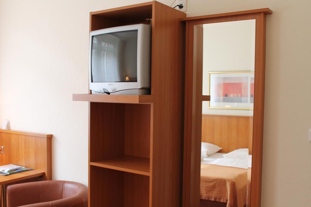 Traveller Hotel Lubeck Exterior photo